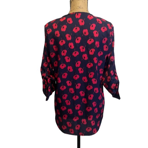 41 Hawthorn Navy & Red Modern Floral Playful Professional Split Neck Blouse M - Picture 4 of 7